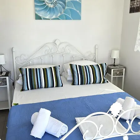 Lina's Beachfront By Optimum Link