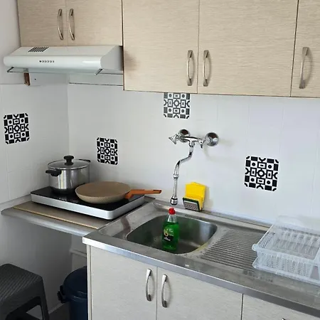 Lägenhet Lina's Beachfront By Optimum Link