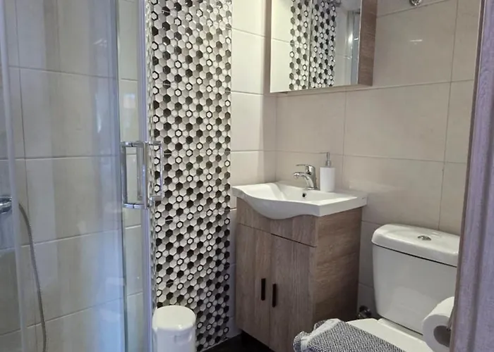 Lina's Beachfront By Optimum Link * ניי פורי