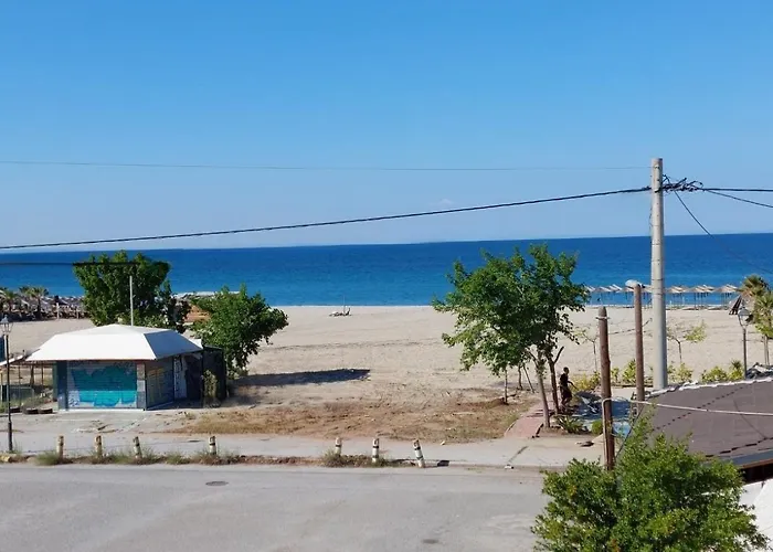 דירה Lina's Beachfront By Optimum Link ניי פורי