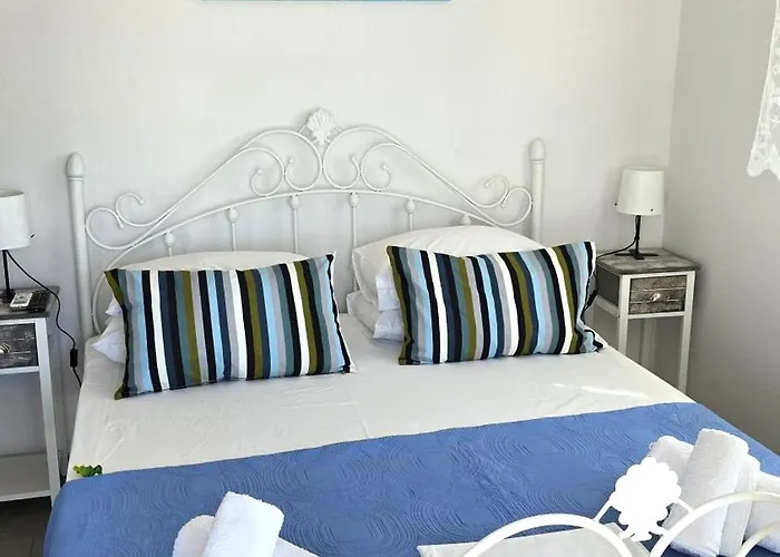 Lina's Beachfront By Optimum Link