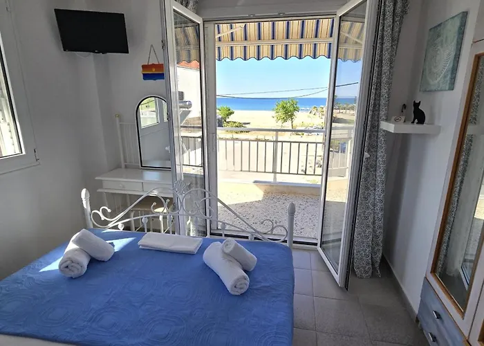 דירה Lina's Beachfront By Optimum Link *